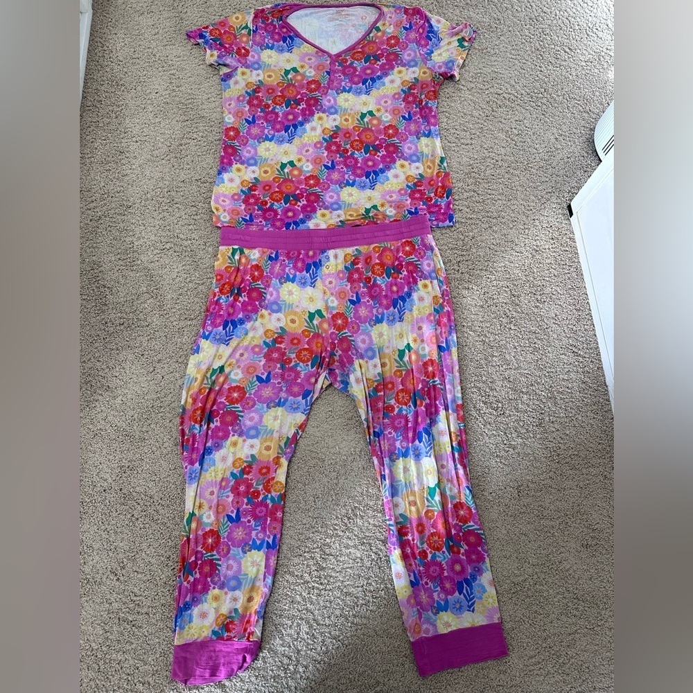 Little Sleepies Rainbow Blooms Short Sleeve Pajama Set - Picture 7 of 7